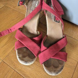 Size 10 Tom's cork wedges with Red Canvas straps